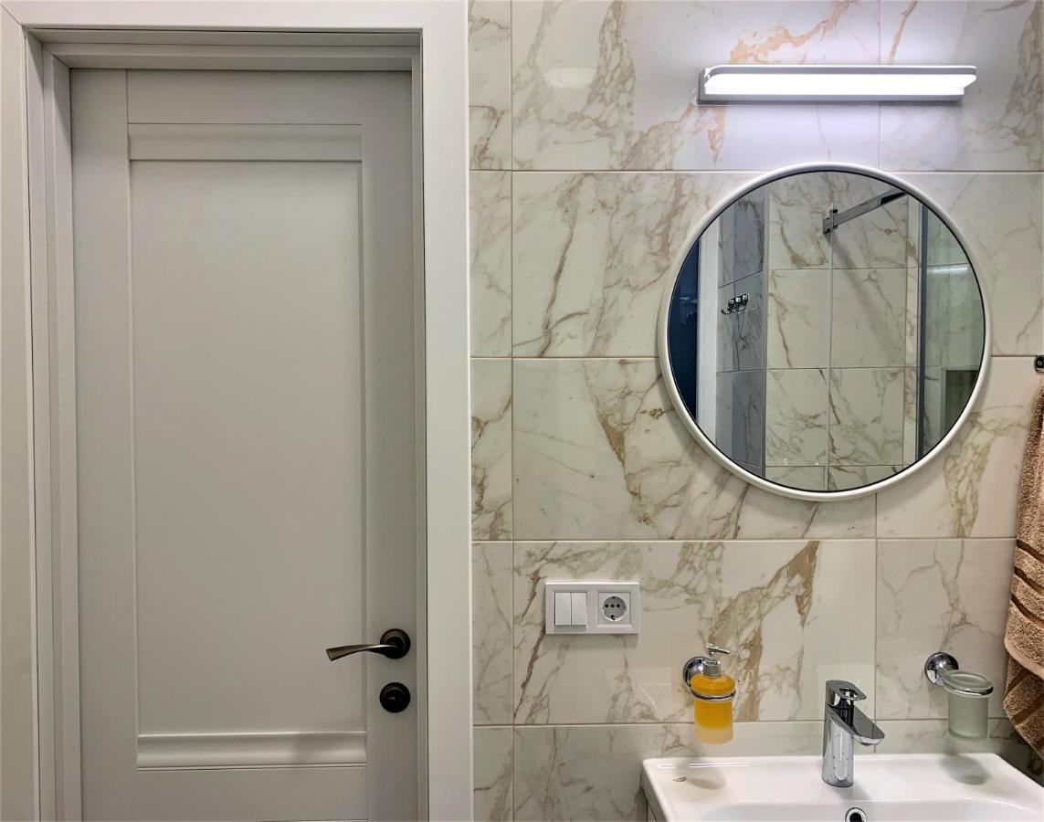 Iris Apartment On Popovich Lviv Dış mekan fotoğraf