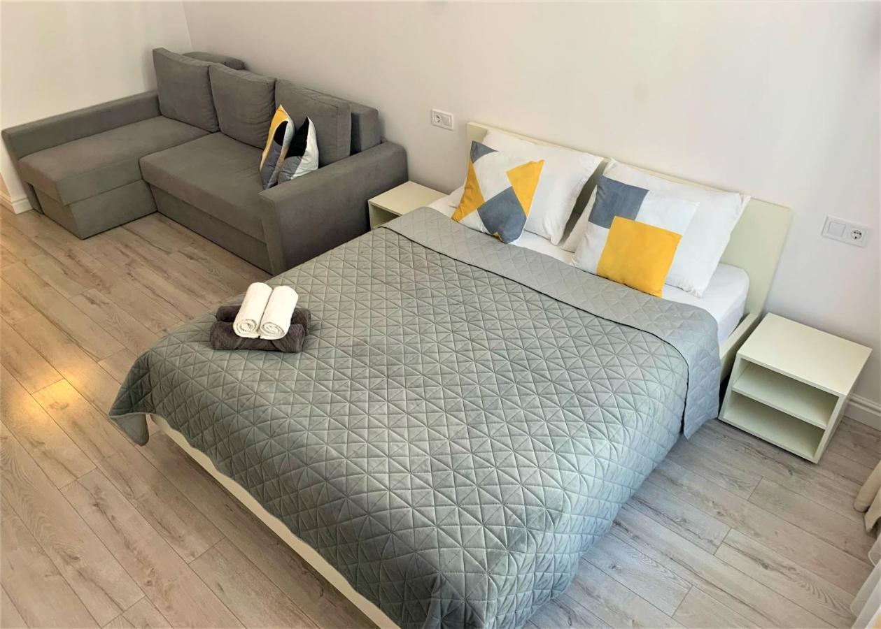 Iris Apartment On Popovich Lviv Dış mekan fotoğraf