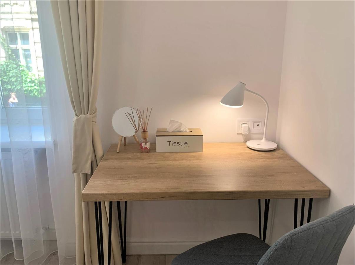 Iris Apartment On Popovich Lviv Dış mekan fotoğraf