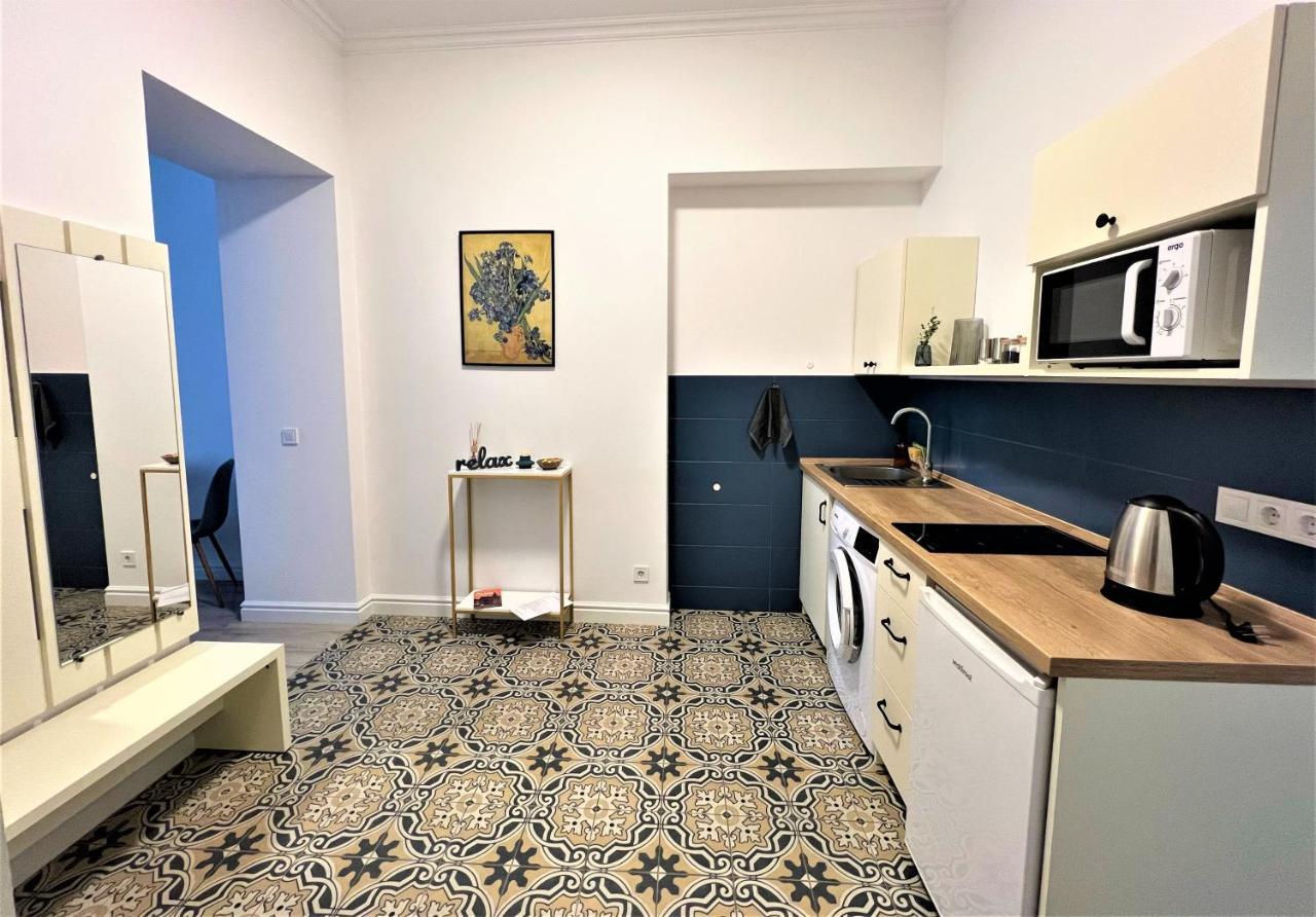 Iris Apartment On Popovich Lviv Dış mekan fotoğraf